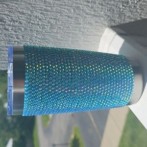 🪩 Turquoise Rhinestone 20oz Tumbler 🪩 NWT